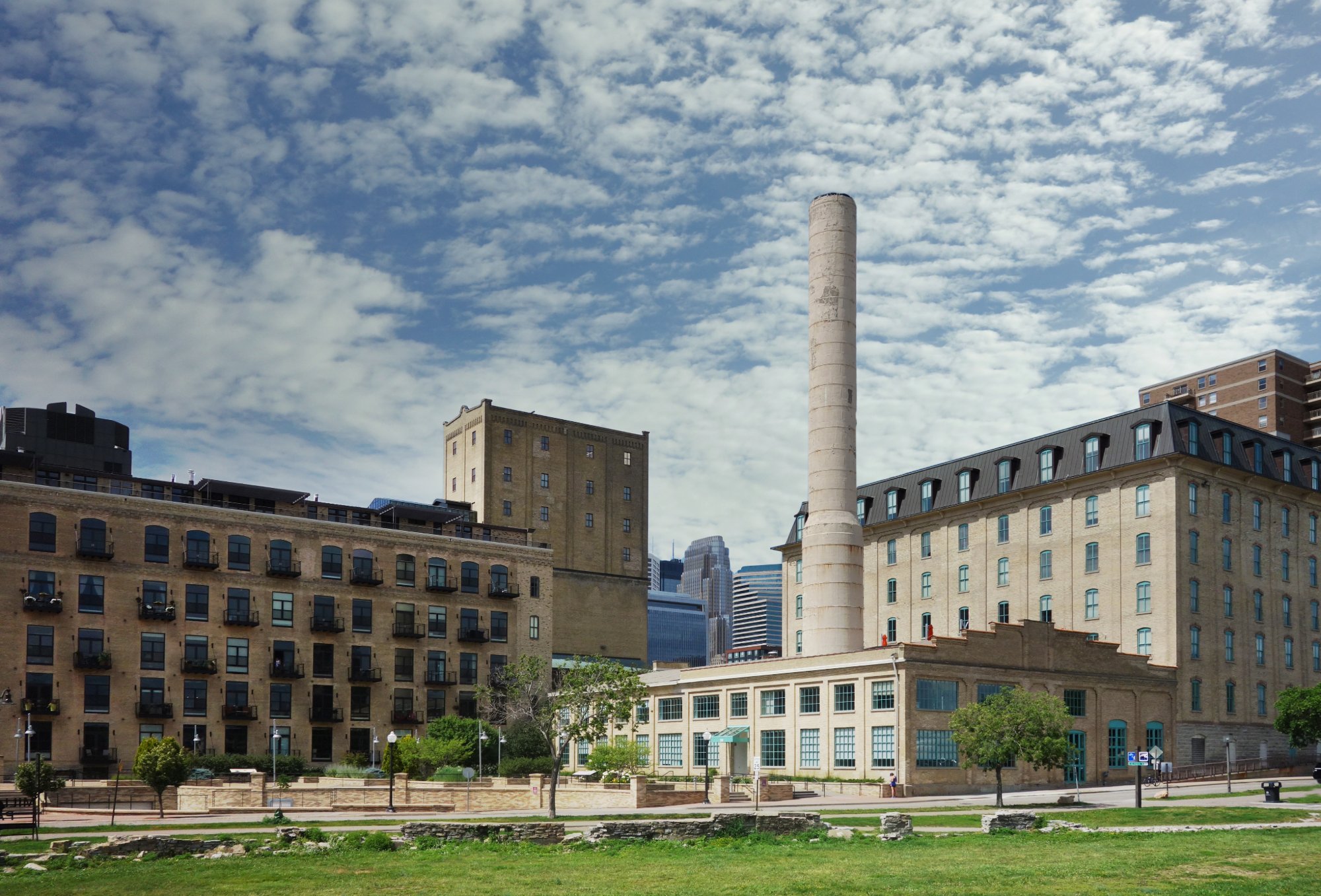 Joe Grunnet, Minneapolis condo expert, explaining new real estate commission rules and what they mean for downtown buyers and sellers.